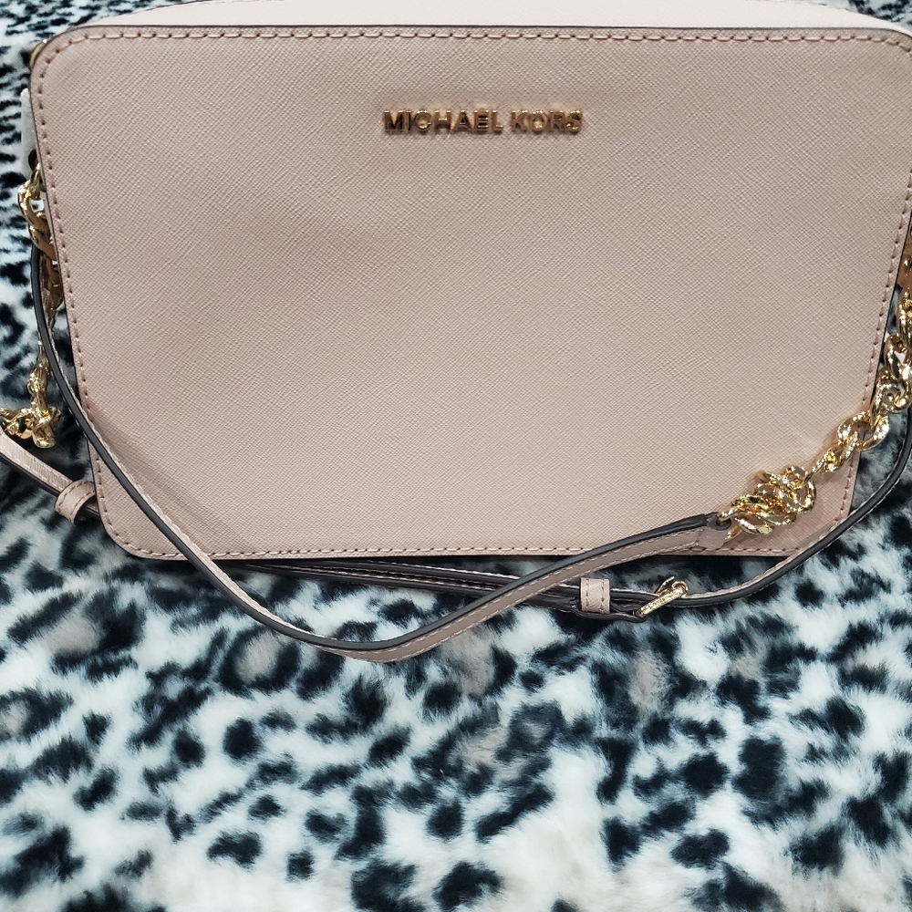 Micheal kors purse